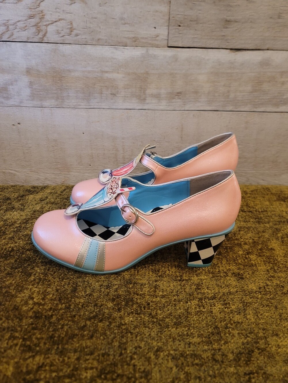 Hot Chocolate Design Icecream Heels - Picture 4 of 6